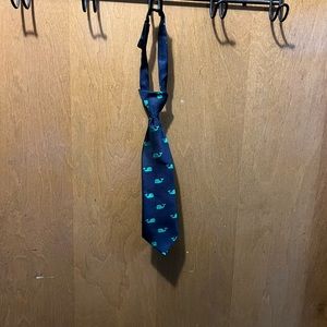 Baby whale tie